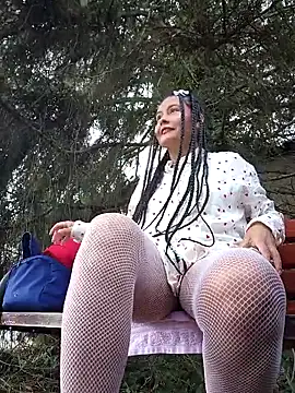 Snapshot of bellapaty chatting on February 18, 9:50 am bellapaty online show from February 18, 9:50 am