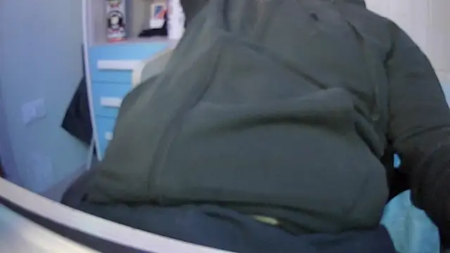 Snapshot of michele1500 chatting on November 18, 4:54 pm michele1500 online show from November 18, 4:54 pm