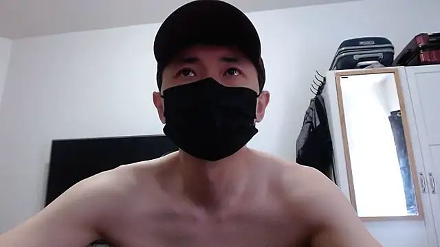 twbobo00715 online show from May 18, 5:07 pm