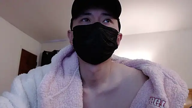 twbobo00715 online show from March 29, 4:30 pm