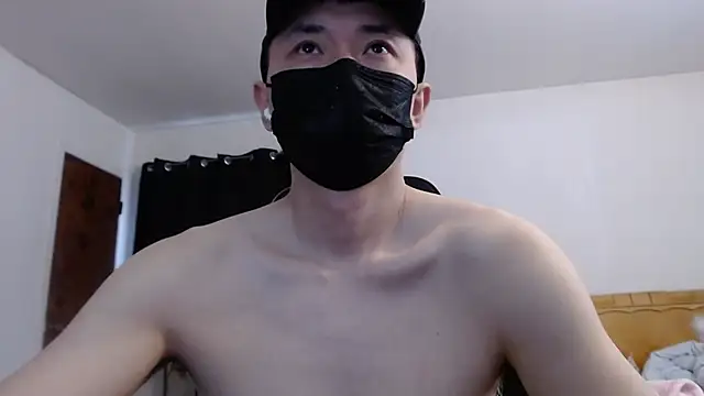 twbobo00715 online show from March 25, 4:50 pm