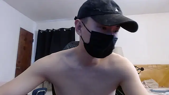 twbobo00715 online show from March 17, 4:10 pm