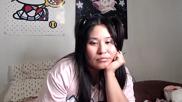 Cupcakecutie449 online show from March 8, 5:28 am