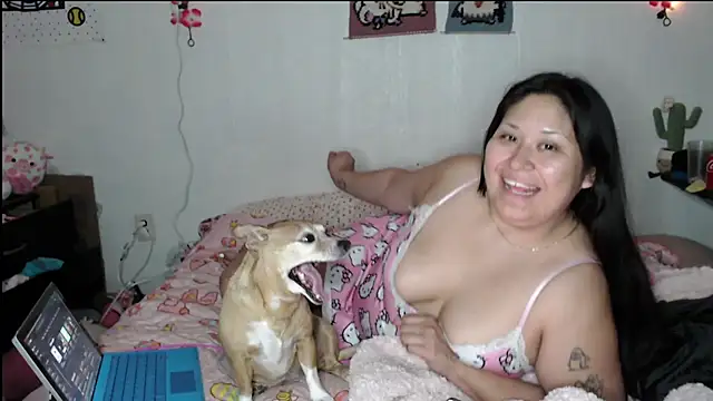 Cupcakecutie449 online show from April 12, 9:29 pm