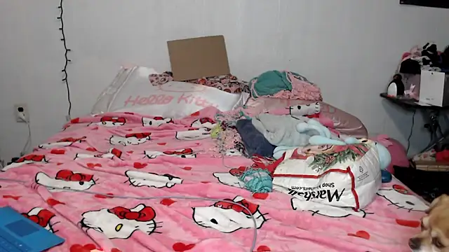 Cupcakecutie449 online show from February 7, 6:43 am