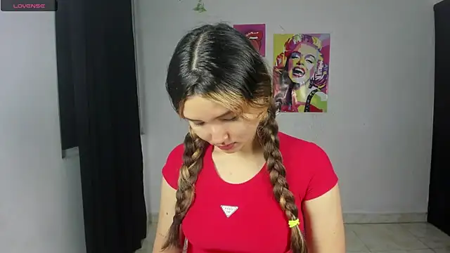 Alice bloom  online show from November 26, 4:01 am