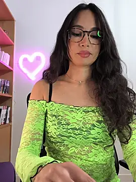 Snapshot of Naughty-Jessie chatting on December 5, 9:12 pm Naughty-Jessie online show from December 5, 9:12 pm