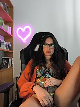 Naughty-Jessie online show from February 15, 9:47 pm