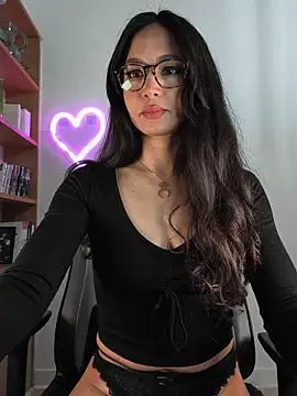 Naughty-Jessie online show from February 21, 9:39 pm