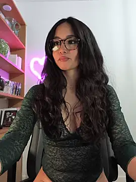 Naughty-Jessie online show from February 7, 9:01 pm