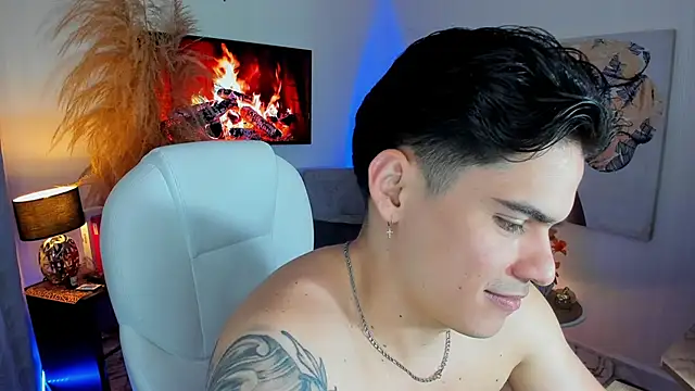 Matias Murrier online show from December 15, 1:06 pm