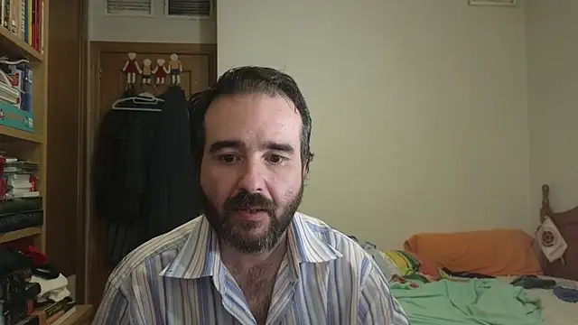 Snapshot of curiosillo83 chatting on July 18, 9:56 pm curiosillo83 online show from July 18, 9:56 pm