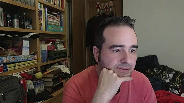 curiosillo83 online show from April 18, 5:04 pm