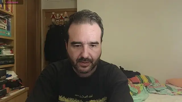 Snapshot of curiosillo83 chatting on September 27, 2:56 pm curiosillo83 online show from September 27, 2:56 pm