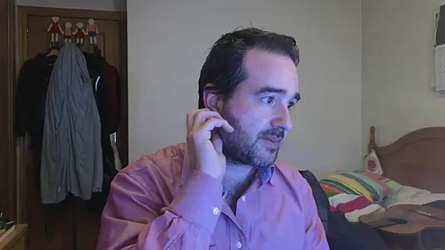 curiosillo83 online show from March 25, 3:33 pm