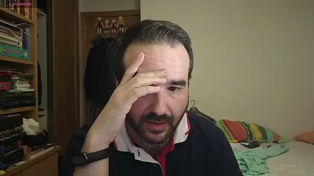 Snapshot of curiosillo83 chatting on September 18, 4:54 pm curiosillo83 online show from September 18, 4:54 pm