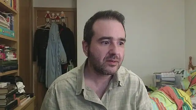 curiosillo83 online show from May 19, 2:35 pm