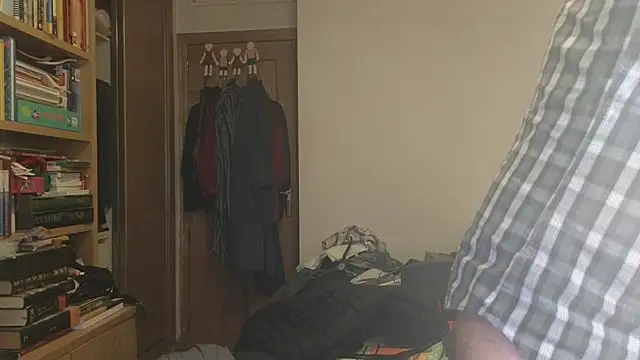 curiosillo83 online show from February 12, 3:23 pm