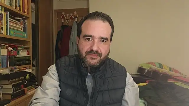 curiosillo83 online show from February 4, 6:36 pm