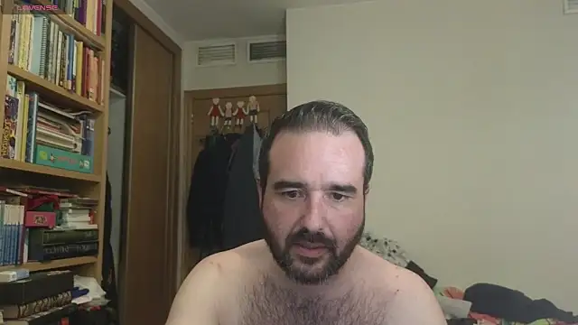 Snapshot of curiosillo83 chatting on September 25, 4:02 pm curiosillo83 online show from September 25, 4:02 pm