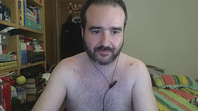 Snapshot of curiosillo83 chatting on June 7, 11:15 am curiosillo83 online show from June 7, 11:15 am