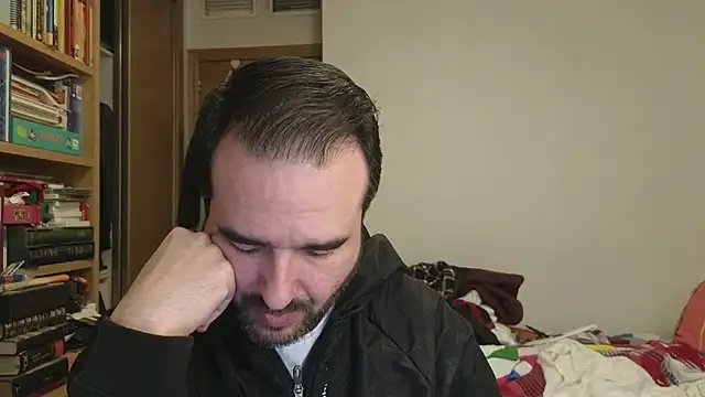 curiosillo83 online show from March 8, 1:03 pm