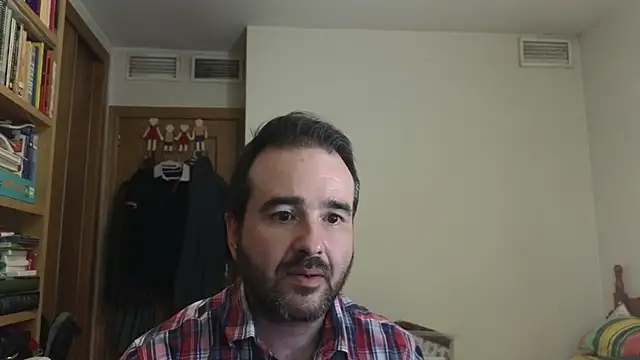 curiosillo83 online show from June 1, 2:39 pm