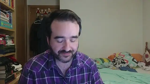 Snapshot of curiosillo83 chatting on July 2, 3:29 pm curiosillo83 online show from July 2, 3:29 pm