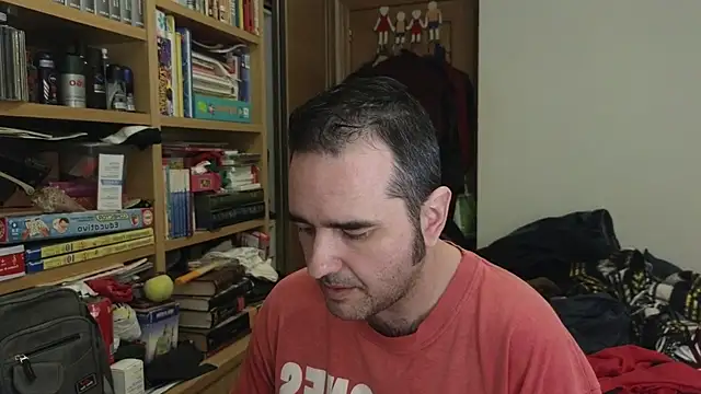 curiosillo83 online show from April 18, 7:07 pm