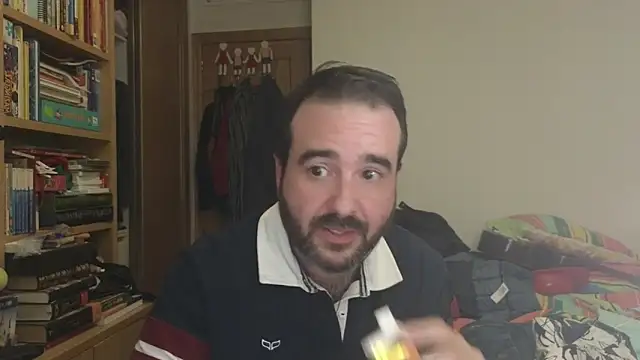 curiosillo83 online show from February 12, 3:17 am