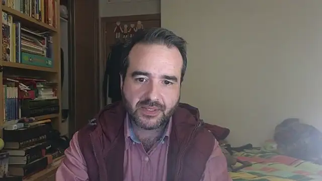 curiosillo83 online show from December 3, 3:22 pm