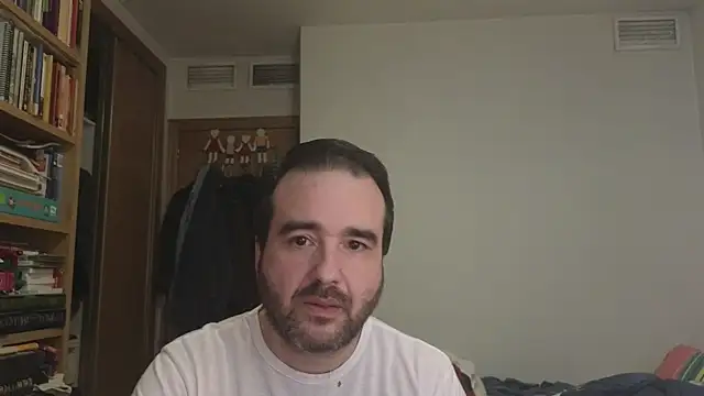 curiosillo83 online show from March 7, 3:46 am