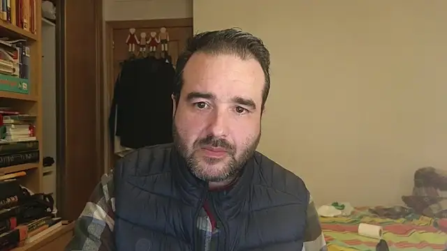 curiosillo83 online show from November 20, 3:45 pm