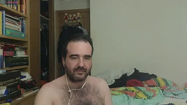 Snapshot of curiosillo83 chatting on September 28, 3:02 am curiosillo83 online show from September 28, 3:02 am