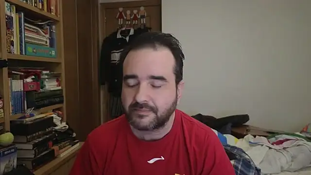 curiosillo83 online show from April 2, 10:11 am