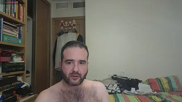 Snapshot of curiosillo83 chatting on October 4, 1:51 am curiosillo83 online show from October 4, 1:51 am