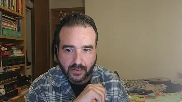 curiosillo83 online show from October 31, 4:03 pm