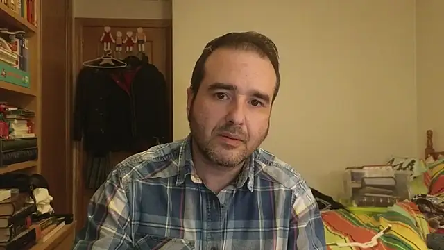 curiosillo83 online show from May 18, 2:11 pm