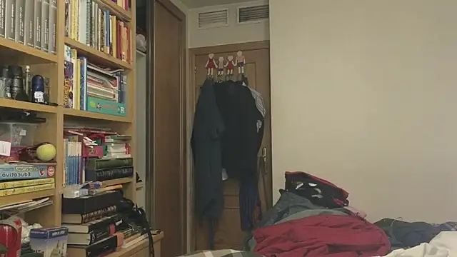 curiosillo83 online show from November 24, 8:20 pm