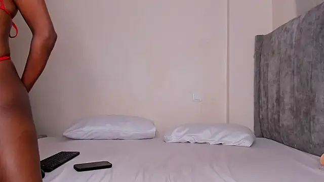 Snapshot of sexy_ariah chatting on November 27, 4:57 am sexy ariah online show from November 27, 4:57 am