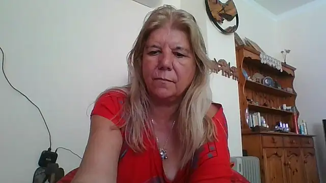 Snapshot of TrustfulVampire1 chatting on May 5, 9:56 am TrustfulVampire1 online show from May 5, 9:56 am