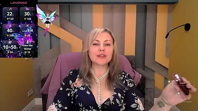 Candy Long online show from October 27, 6:36 am