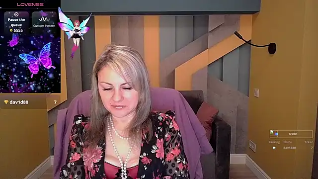 Candy Long online show from November 17, 6:39 am