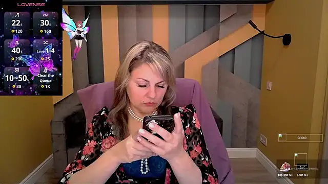 Candy Long online show from November 24, 6:35 am