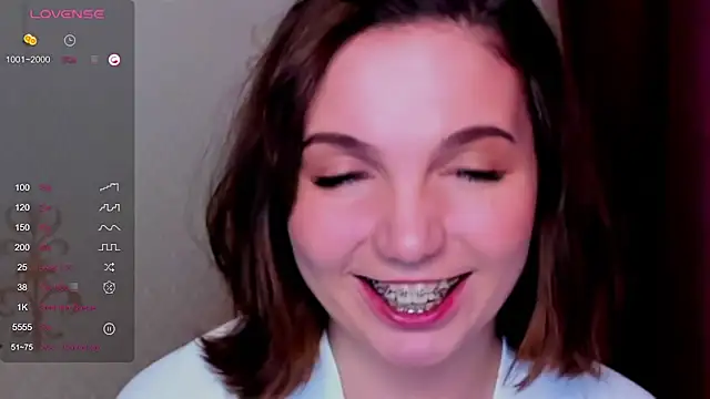 KindHazelHere  online show from March 20, 11:12 pm