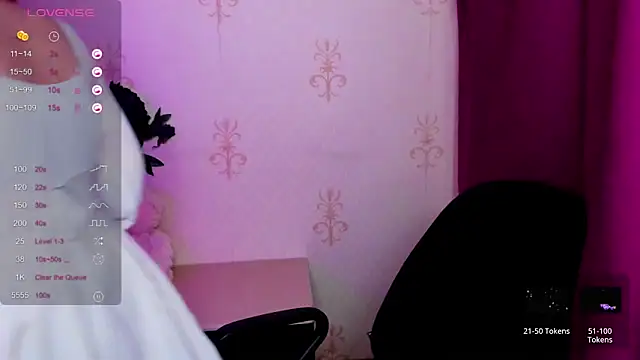 KindHazelHere  online show from March 13, 6:13 pm