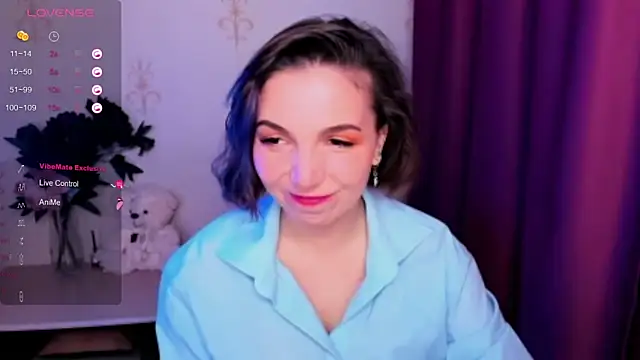 KindHazelHere  online show from November 4, 8:29 am