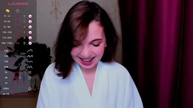 KindHazelHere  online show from March 20, 8:08 pm