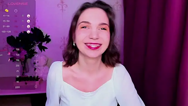 KindHazelHere  online show from March 11, 10:26 pm