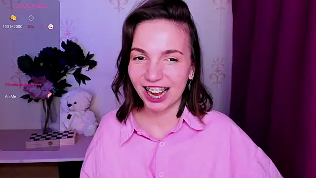 KindHazelHere  online show from April 11, 6:21 am